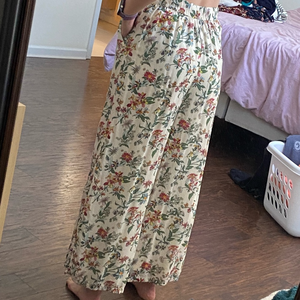 Vintage inspired Tommy Hilfiger bottoms (Floral)